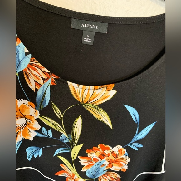Plus beautiful Alfani Black Floral Size 1X - Picture 5 of 7